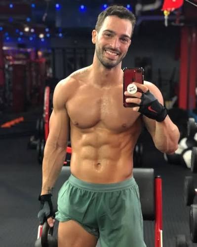 Carlos José Torres modelo commercial